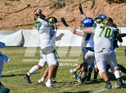Thumbnail 2 in St. Michael's vs. Thoreau (NMAA 3A-2 Ouarter finals) photogallery.