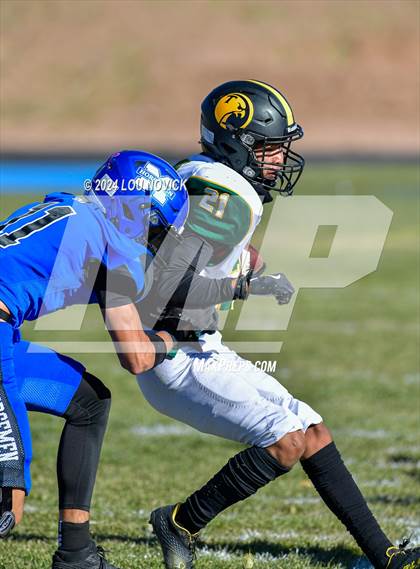 Thumbnail 2 in St. Michael's vs. Thoreau (NMAA 3A-2 Ouarter finals) photogallery.