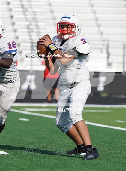 Thumbnail 1 in Midway @ College Station photogallery.