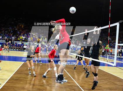 Thumbnail 3 in Eaton vs Valley (CHSAA 4A Final) photogallery.