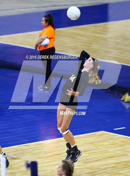 Thumbnail 2 in Eaton vs Valley (CHSAA 4A Final) photogallery.