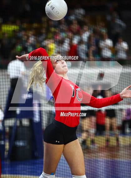 Thumbnail 3 in Eaton vs Valley (CHSAA 4A Final) photogallery.