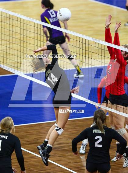 Thumbnail 1 in Eaton vs Valley (CHSAA 4A Final) photogallery.
