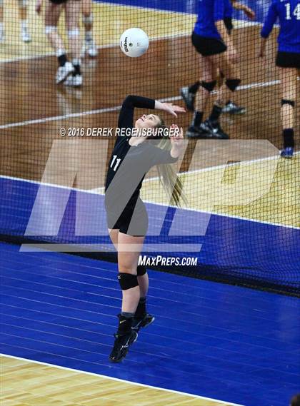 Thumbnail 1 in Eaton vs Valley (CHSAA 4A Final) photogallery.