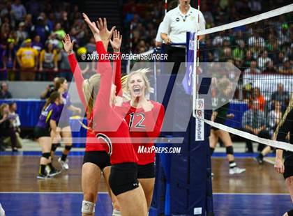 Thumbnail 1 in Eaton vs Valley (CHSAA 4A Final) photogallery.