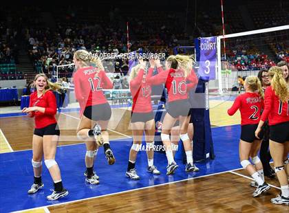 Thumbnail 3 in Eaton vs Valley (CHSAA 4A Final) photogallery.
