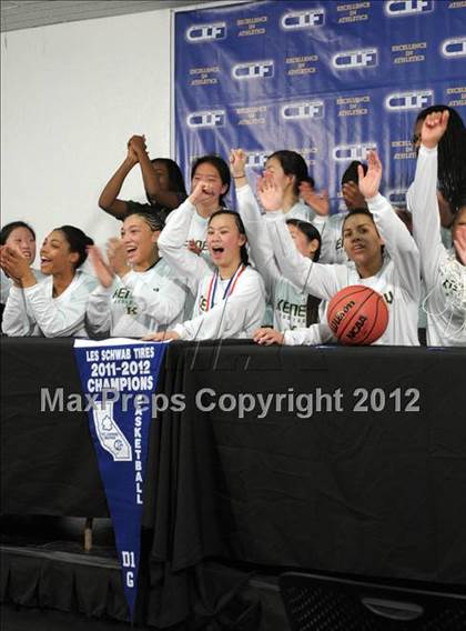 Thumbnail 2 in Kennedy vs. Oak Ridge (CIF SJS D1 Final) photogallery.