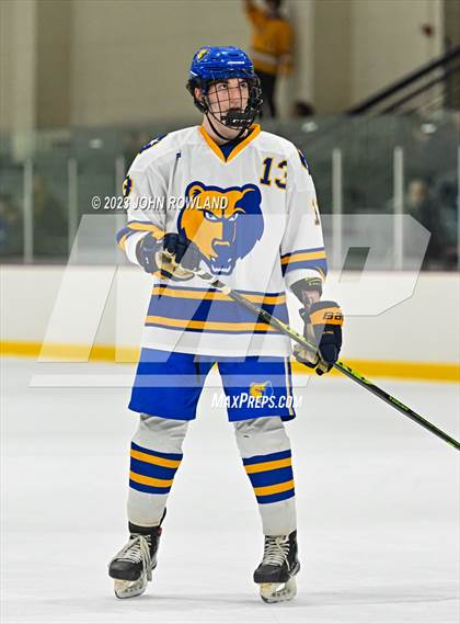 Thumbnail 2 in Brentwood vs MBA photogallery.