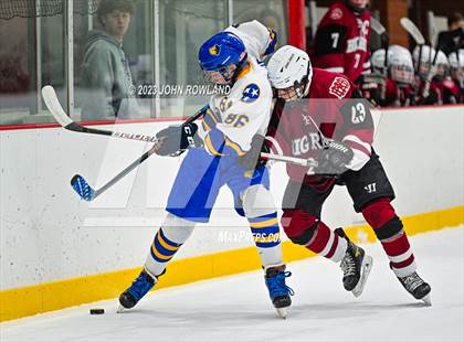 Thumbnail 3 in Brentwood vs MBA photogallery.