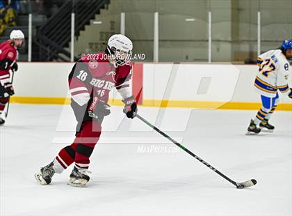 Thumbnail 3 in Brentwood vs MBA photogallery.
