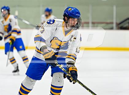 Thumbnail 2 in Brentwood vs MBA photogallery.