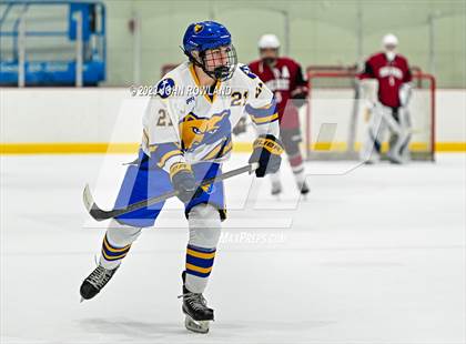 Thumbnail 1 in Brentwood vs MBA photogallery.