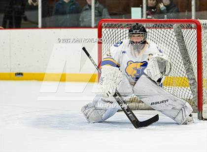 Thumbnail 2 in Brentwood vs MBA photogallery.