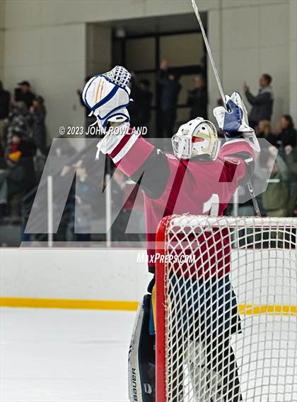 Thumbnail 3 in Brentwood vs MBA photogallery.