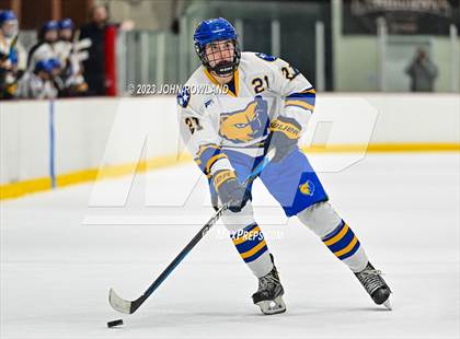Thumbnail 1 in Brentwood vs MBA photogallery.
