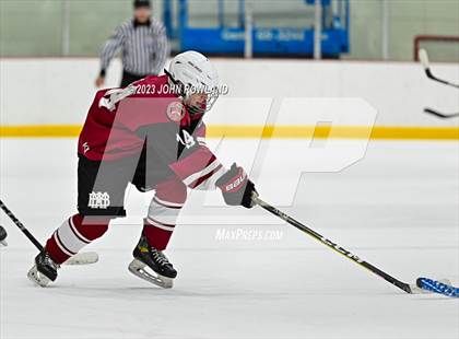 Thumbnail 3 in Brentwood vs MBA photogallery.