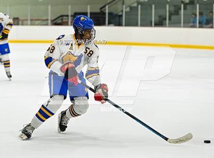 Thumbnail 3 in Brentwood vs MBA photogallery.