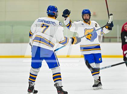 Thumbnail 3 in Brentwood vs MBA photogallery.
