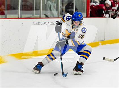 Thumbnail 1 in Brentwood vs MBA photogallery.