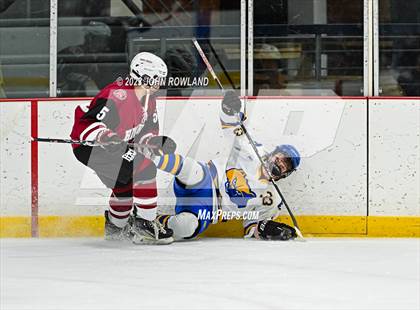 Thumbnail 3 in Brentwood vs MBA photogallery.