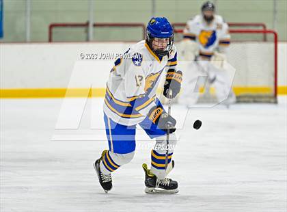 Thumbnail 2 in Brentwood vs MBA photogallery.