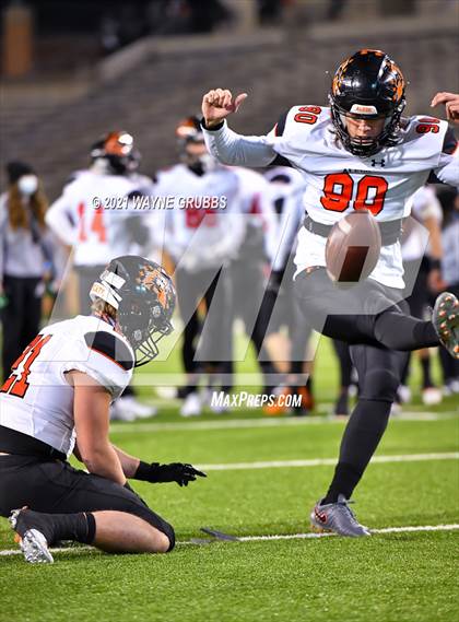 Thumbnail 1 in Rider vs. Aledo (UIL 5A D2 Semifinal) photogallery.