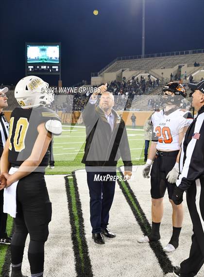 Thumbnail 1 in Rider vs. Aledo (UIL 5A D2 Semifinal) photogallery.
