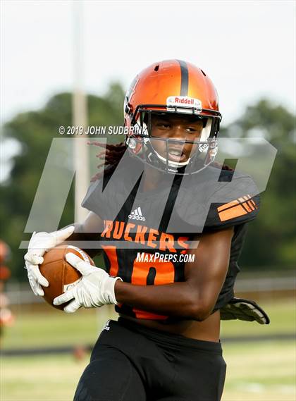Thumbnail 2 in Western Branch @ Churchland photogallery.