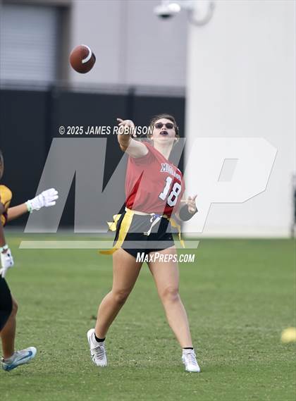 Thumbnail 3 in Crescent City vs Middleburg (Jaguars Preseason Classic) photogallery.