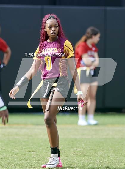 Thumbnail 1 in Crescent City vs Middleburg (Jaguars Preseason Classic) photogallery.