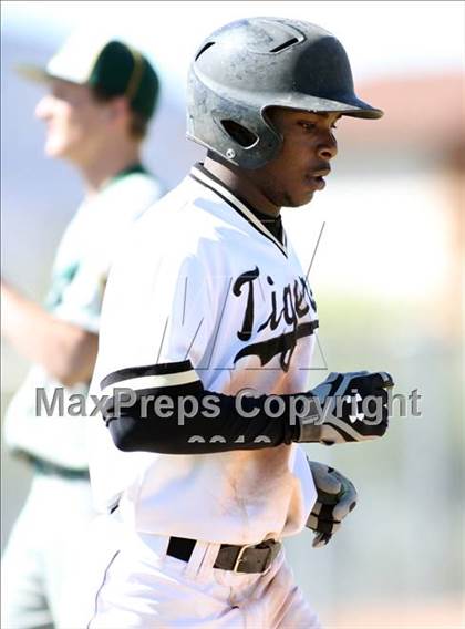 Thumbnail 1 in Broken Arrow vs. Moorpark photogallery.