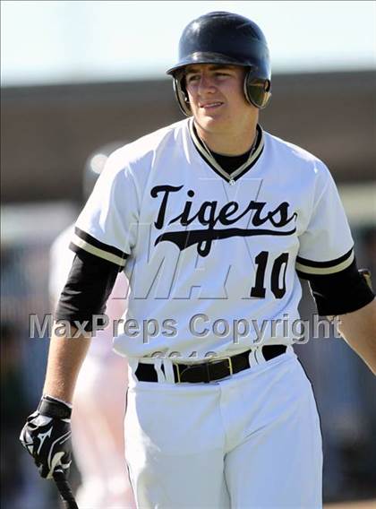 Thumbnail 1 in Broken Arrow vs. Moorpark photogallery.