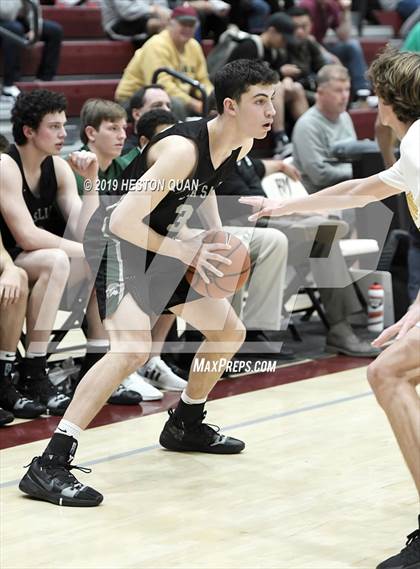 Thumbnail 1 in Bellevue vs. De La Salle (Rancho Mirage Holiday Invitational) photogallery.