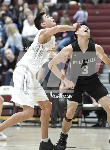 Thumbnail 1 in Bellevue vs. De La Salle (Rancho Mirage Holiday Invitational) photogallery.