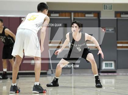 Thumbnail 3 in Bellevue vs. De La Salle (Rancho Mirage Holiday Invitational) photogallery.