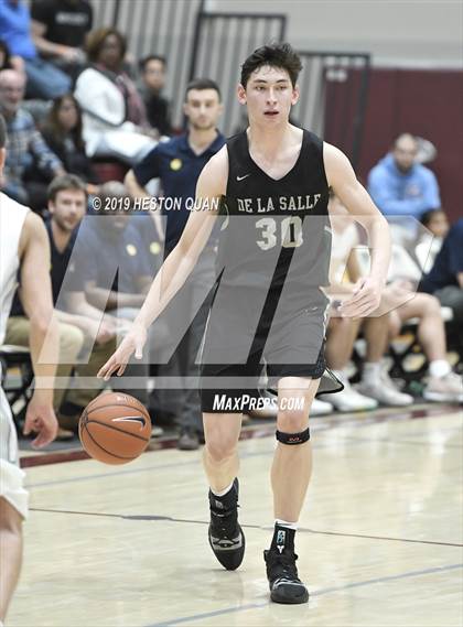 Thumbnail 3 in Bellevue vs. De La Salle (Rancho Mirage Holiday Invitational) photogallery.