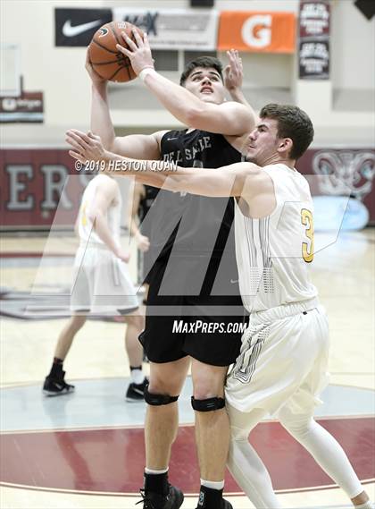 Thumbnail 1 in Bellevue vs. De La Salle (Rancho Mirage Holiday Invitational) photogallery.
