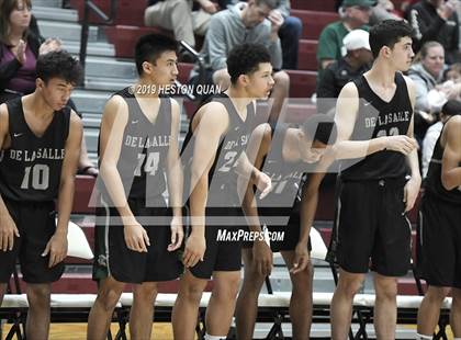 Thumbnail 2 in Bellevue vs. De La Salle (Rancho Mirage Holiday Invitational) photogallery.