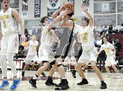 Thumbnail 3 in Bellevue vs. De La Salle (Rancho Mirage Holiday Invitational) photogallery.