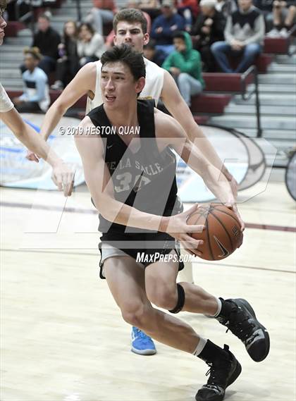 Thumbnail 1 in Bellevue vs. De La Salle (Rancho Mirage Holiday Invitational) photogallery.