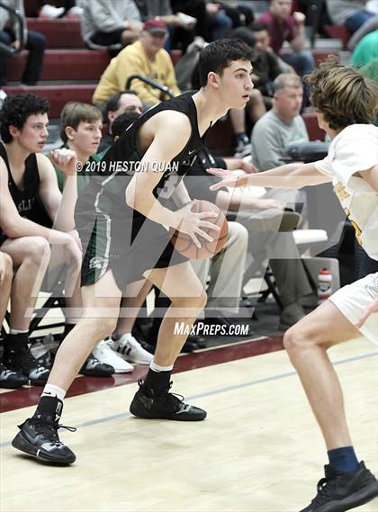 Thumbnail 2 in Bellevue vs. De La Salle (Rancho Mirage Holiday Invitational) photogallery.