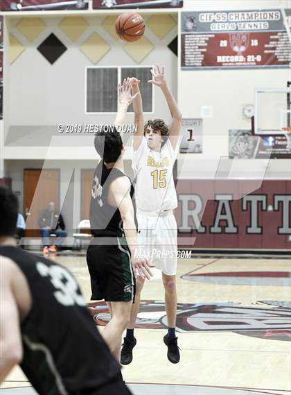 Thumbnail 1 in Bellevue vs. De La Salle (Rancho Mirage Holiday Invitational) photogallery.