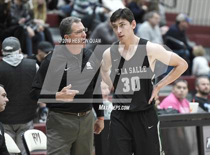 Thumbnail 2 in Bellevue vs. De La Salle (Rancho Mirage Holiday Invitational) photogallery.