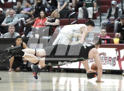 Thumbnail 2 in Bellevue vs. De La Salle (Rancho Mirage Holiday Invitational) photogallery.