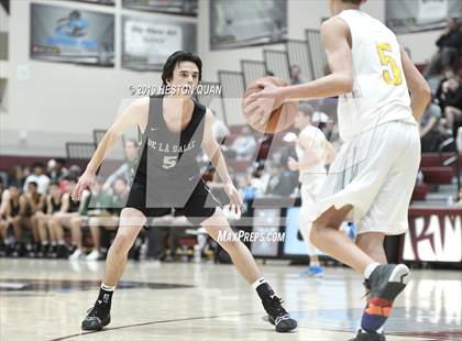 Thumbnail 1 in Bellevue vs. De La Salle (Rancho Mirage Holiday Invitational) photogallery.