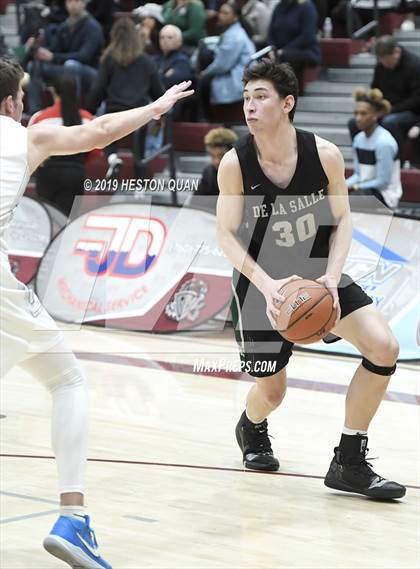 Thumbnail 2 in Bellevue vs. De La Salle (Rancho Mirage Holiday Invitational) photogallery.