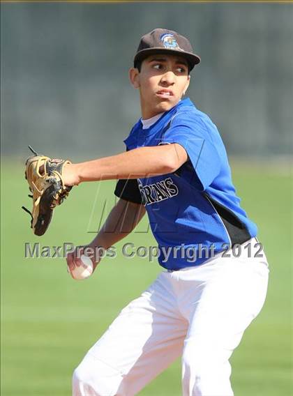 Thumbnail 3 in Dallas HSAA North vs. Southwest Dallas HomeSchool photogallery.