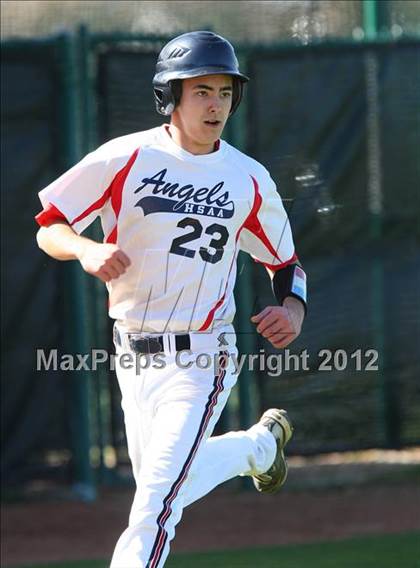 Thumbnail 2 in Dallas HSAA North vs. Southwest Dallas HomeSchool photogallery.