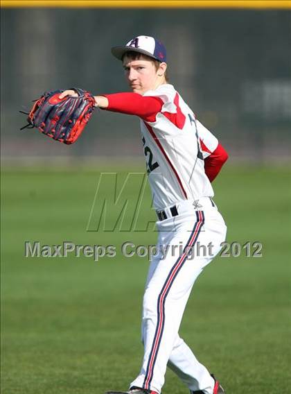 Thumbnail 2 in Dallas HSAA North vs. Southwest Dallas HomeSchool photogallery.