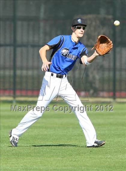 Thumbnail 2 in Dallas HSAA North vs. Southwest Dallas HomeSchool photogallery.
